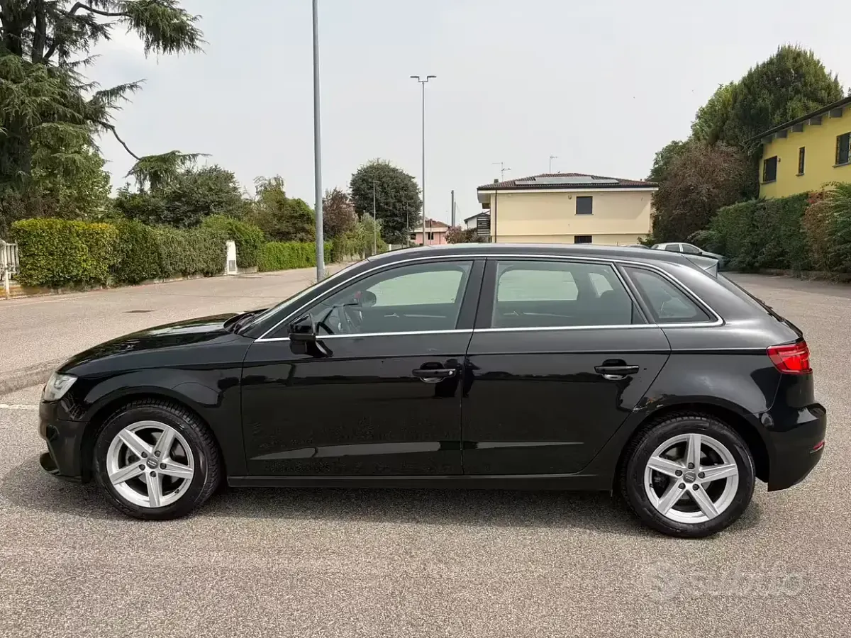 Usata Audi A3 Ambiente 150 CV (110 kW) 2016 Nero Berlina