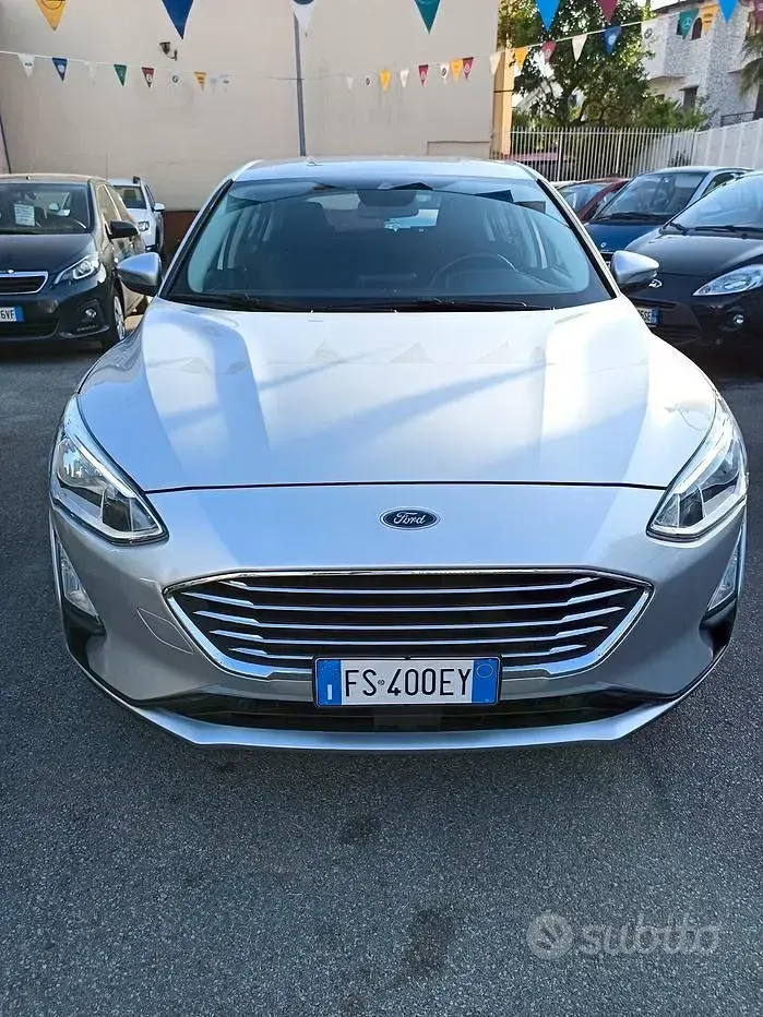Usata Ford Focus 95 CV (69 kW) 2018 Grigio Berlina