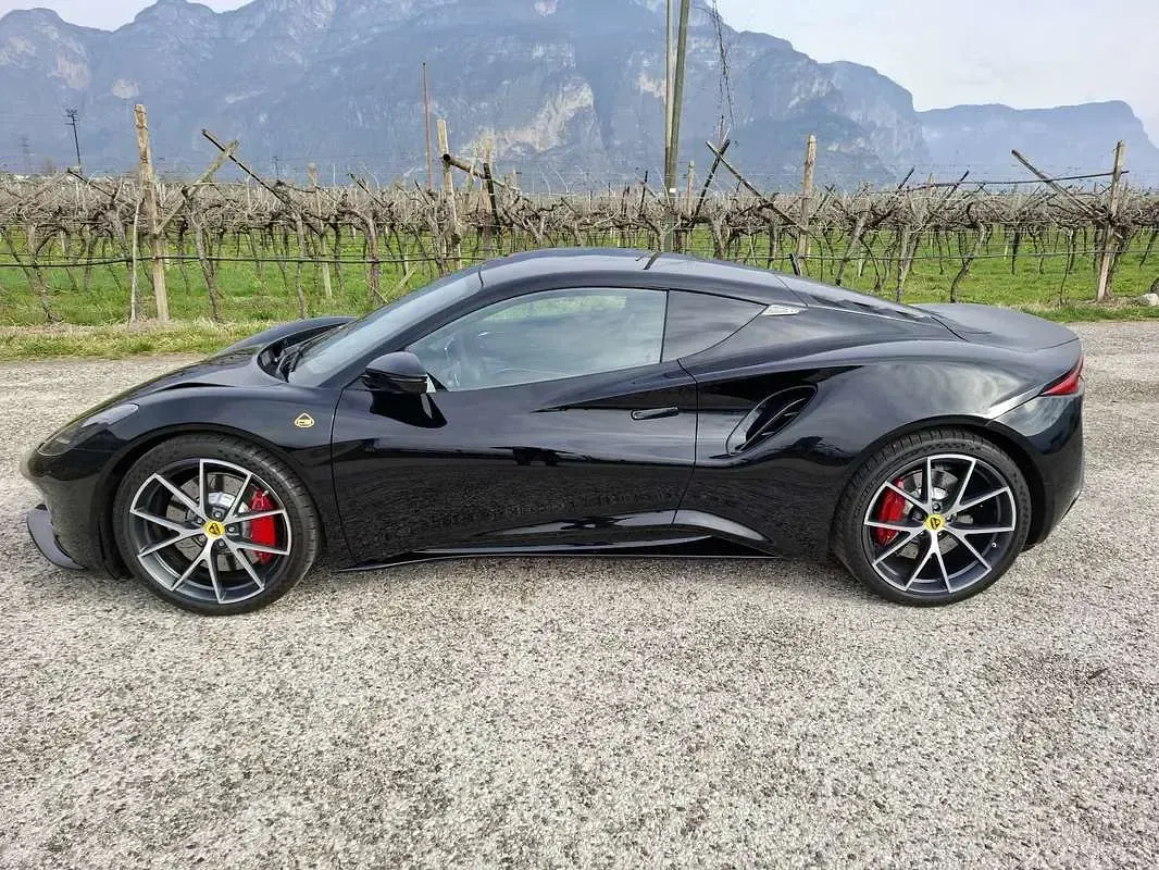 Usata Lotus Emira 360 CV (264 kW) 2024 Nero Coupé