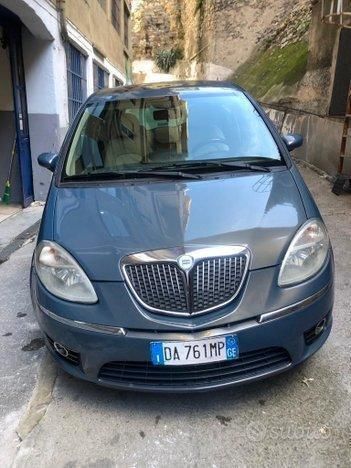 Usata Lancia Musa 101 CV (74 kW) 2006 Blu Monovolume