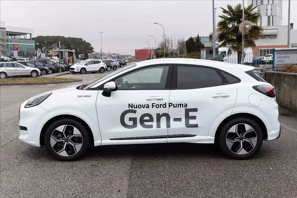 Nuova Ford Puma Gen-E 123 kW (168 CV) 2025 Bianco SUV