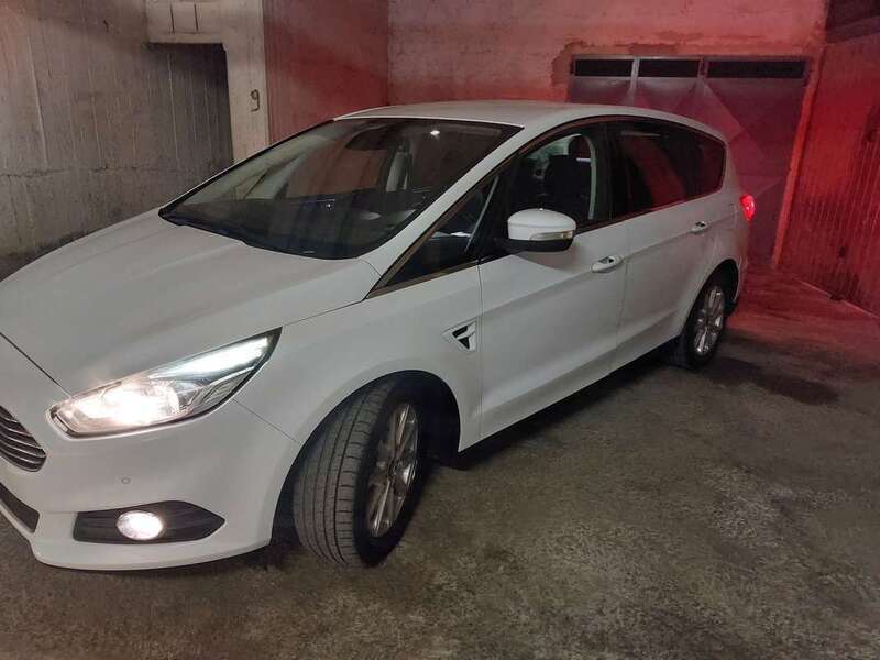 Usato 2017 Ford S-MAX 2.0 Diesel 179 CV (15.900 €)