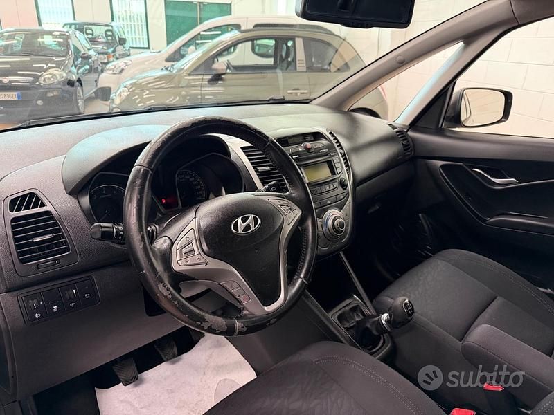 Occasion Hyundai ix20 Comfort 90 ch (66 kW) 2011 Marron Citadine
