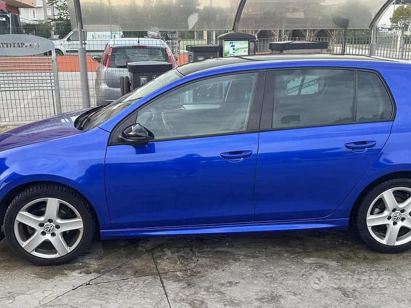 Usata VW Golf VI Trendline 105 CV (77 kW) 2010 Blu Utilitaria