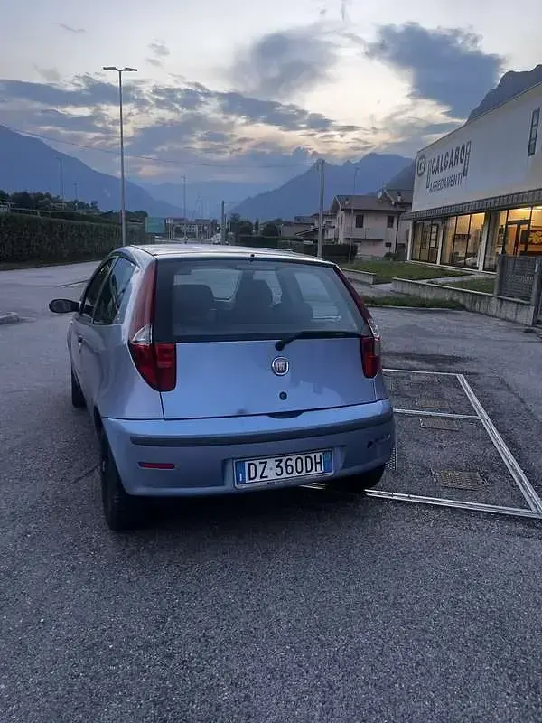 Usata Fiat Punto Classica 60 CV (44 kW) 2009 Blu Utilitaria