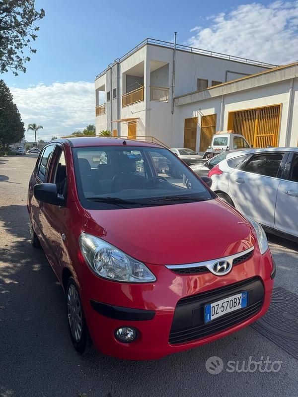 Usata Hyundai i10 Active 66 CV (48 kW) 2009 Rosso Utilitaria