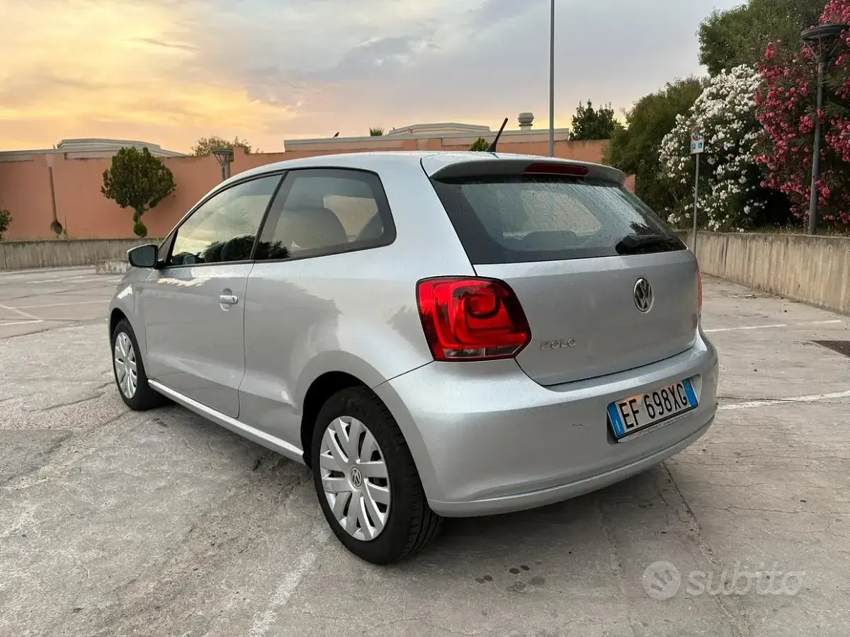 Usata VW Polo Comfortline 69 CV (50 kW) 2011 Grigio Utilitaria