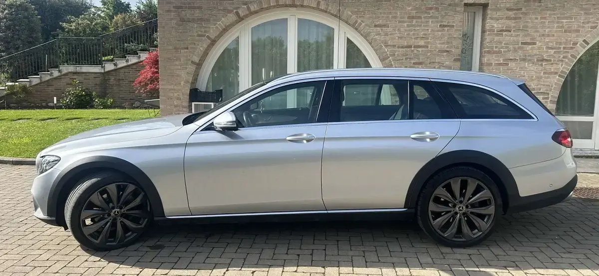 Gebraucht Mercedes E220 All-Terrain Premium Plus 194 PS (142 kW) 2018 Kombi