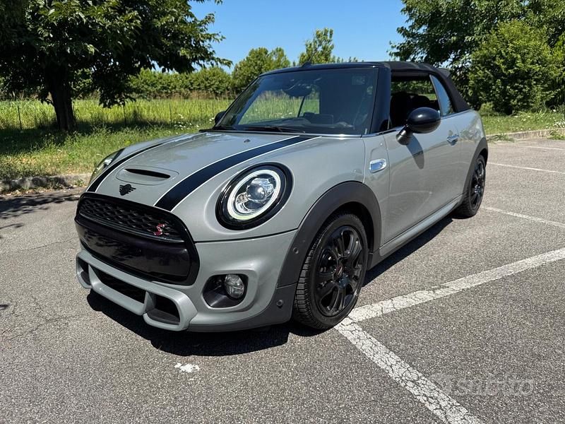 Grigio Usata 2018 Mini John Cooper Works Due volumi | 24.000 € (Molto cara) - Immagine 1/4