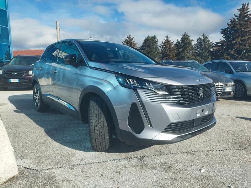 Usata Peugeot 3008 Allure 131 CV (96 kW) 2022 Grigio SUV