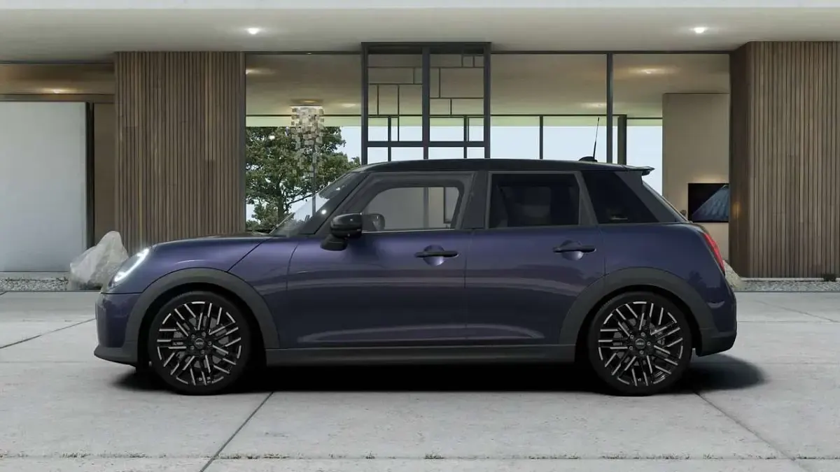 Usata Mini Cooper S Favoured 204 CV (150 kW) 2025 Indigo sunset blue Utilitaria