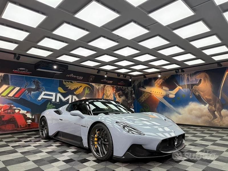 Usata Maserati MC20 630 CV (463 kW) 2024 Grigio Coupé