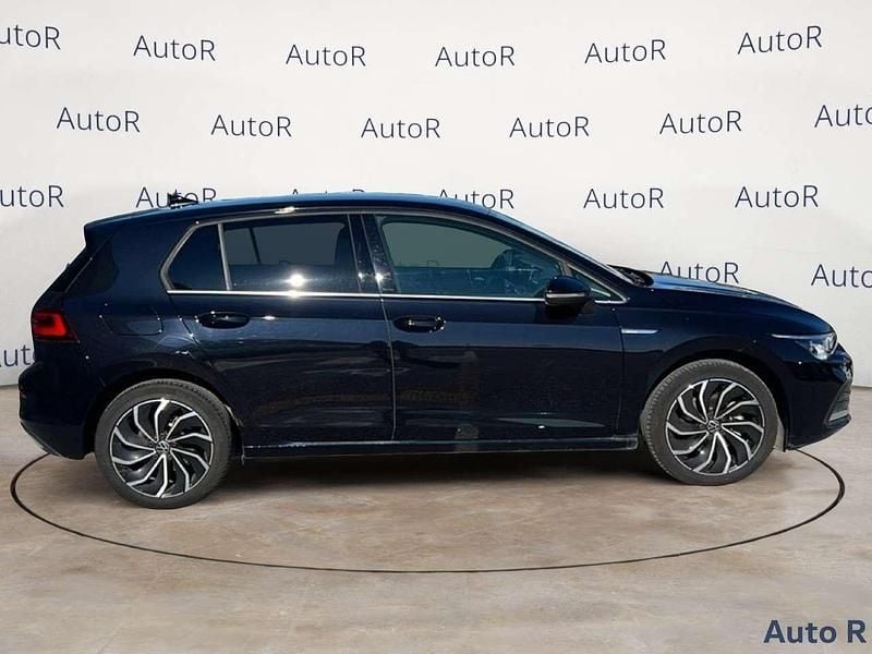 Usata VW Golf VIII Style 116 CV (85 kW) 2023 Nero Utilitaria