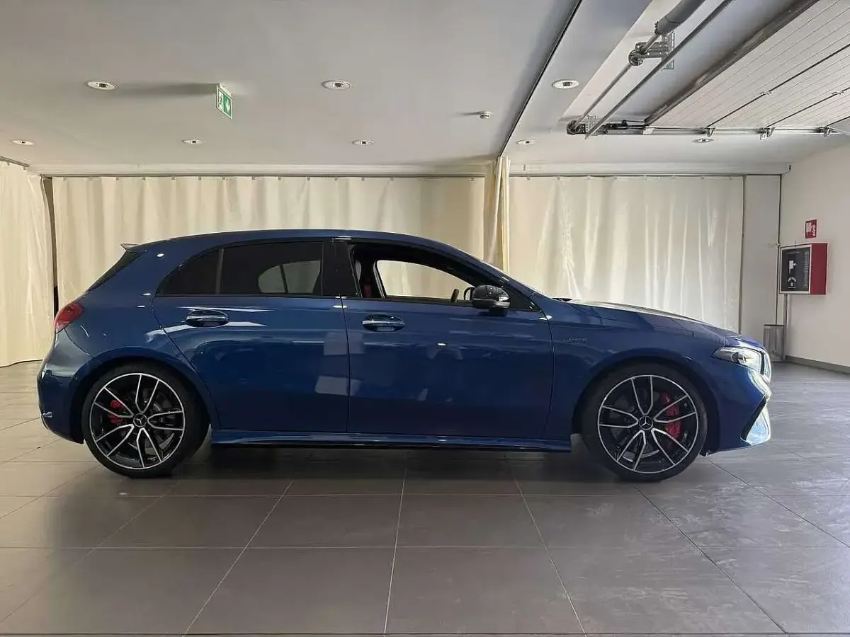 Usata Mercedes A35 AMG Premium 306 CV (225 kW) 2024 Blu/azzurro Berlina