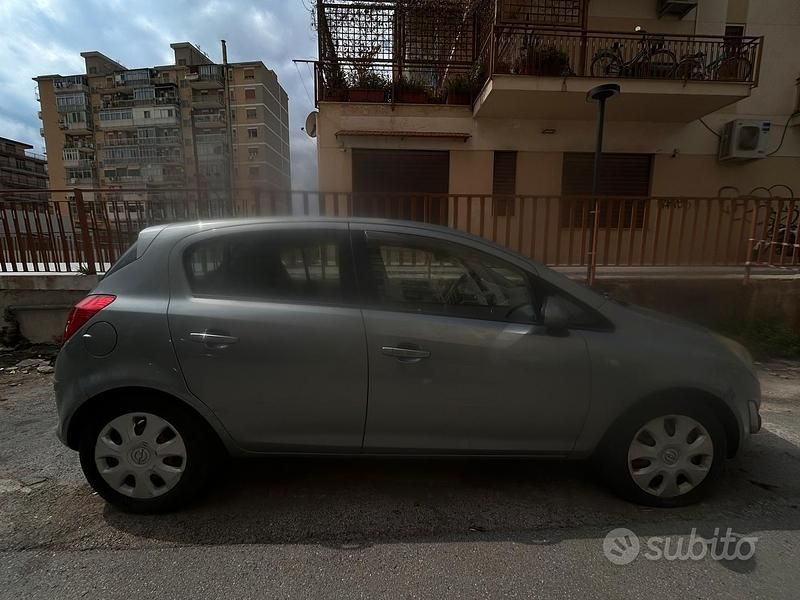 Usata Opel Corsa 2014 Grigio Utilitaria
