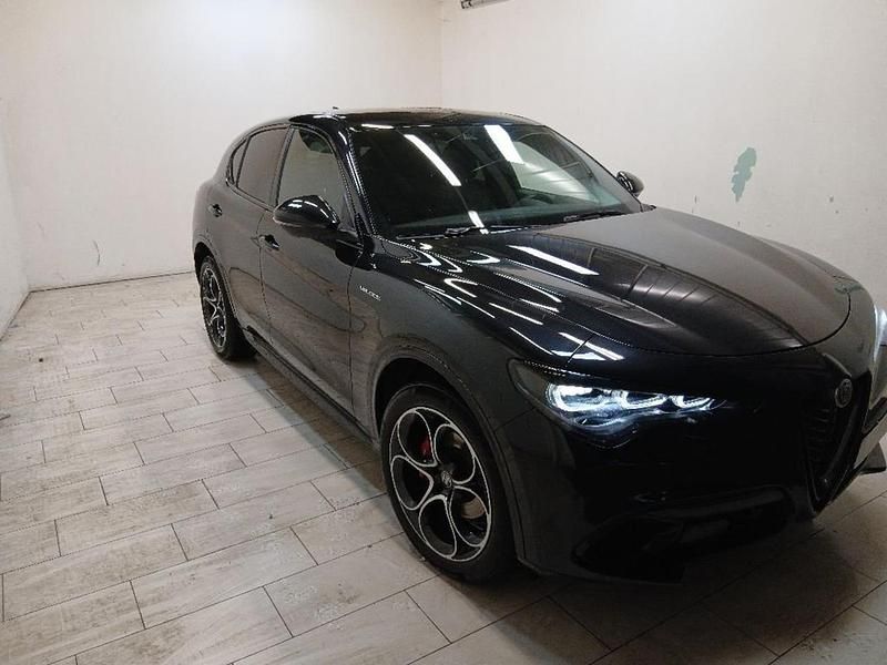 Usata Alfa Romeo Stelvio Veloce 210 CV (154 kW) 2023 Nero SUV