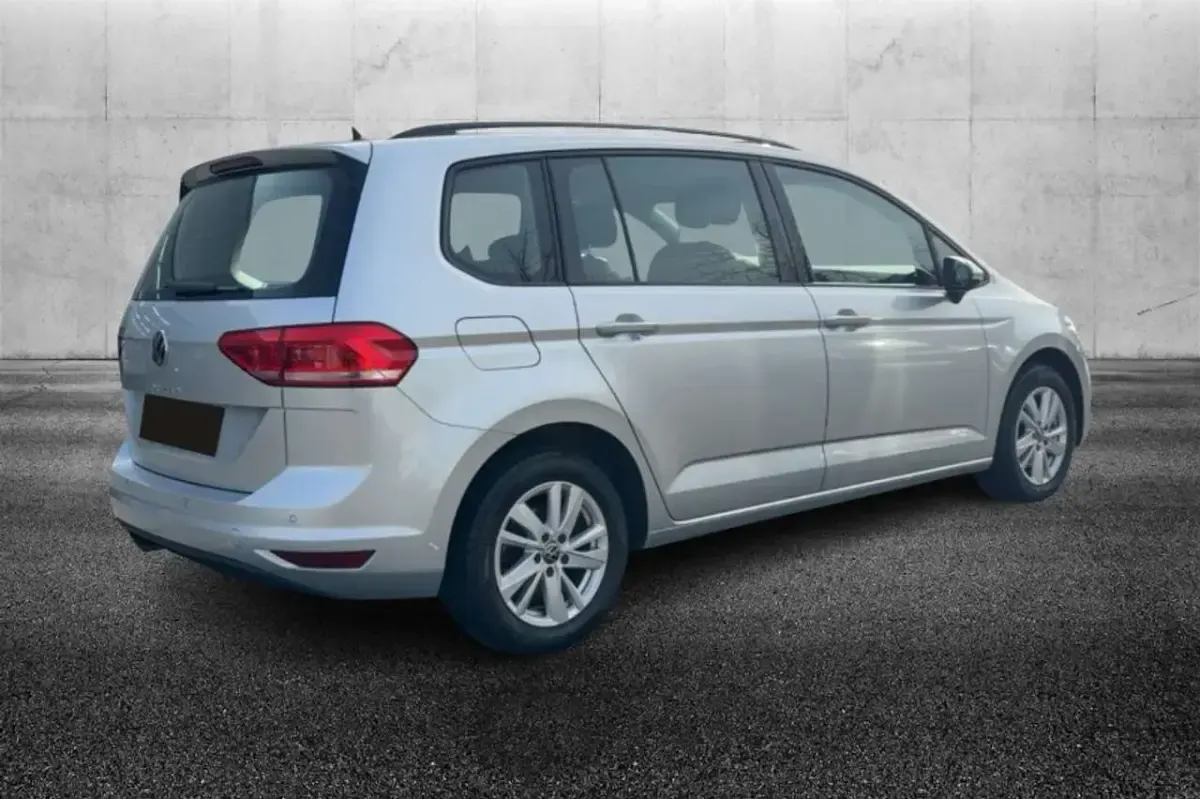 Usata VW Touran Business 150 CV (110 kW) 2022 Argento Monovolume