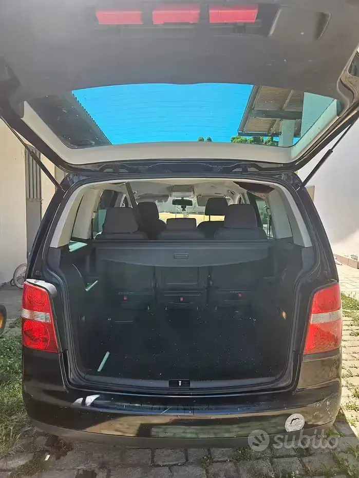 Usata VW Touran 105 CV (77 kW) 2007 Nero Monovolume