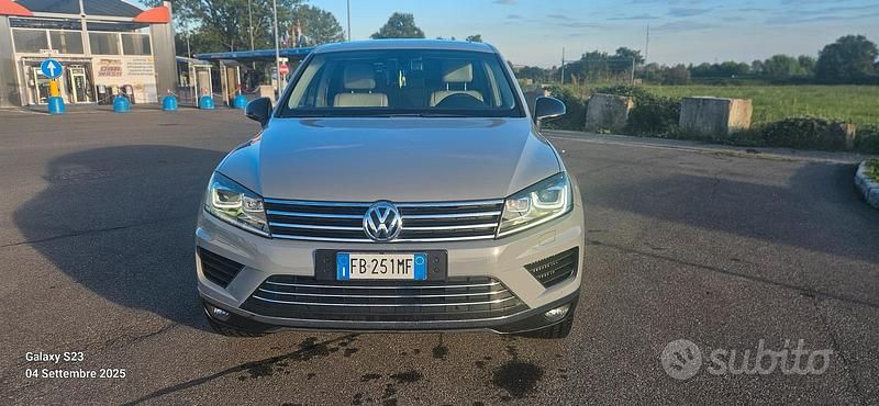 Usata VW Touareg 204 CV (150 kW) 2015 Grigio SUV