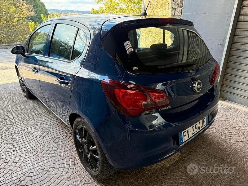 Usata Opel Corsa 90 CV (66 kW) 2019 Blu Berlina