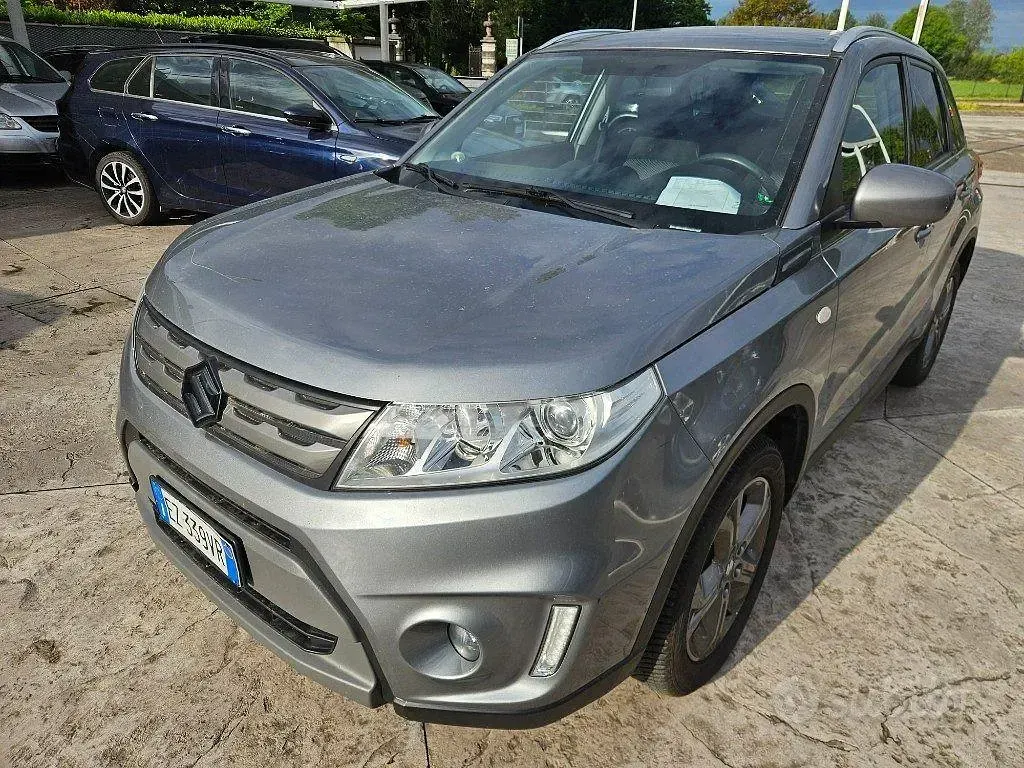 Usata Suzuki Vitara 120 CV (88 kW) 2015 Antracite pastello SUV