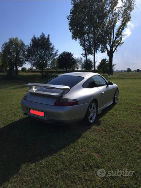 Usata Porsche 911 Carrera 320 CV (235 kW) 2000 Grigio Coupé