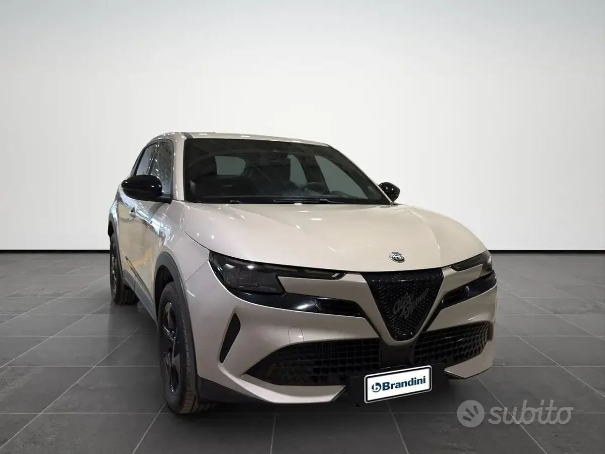 Usata Alfa Romeo GT Junior 136 CV (100 kW) 2025 Avorio SUV