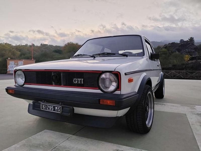 Bianco Usata 1988 VW Golf II Tre volumi | 6000 € - Immagine 1/4