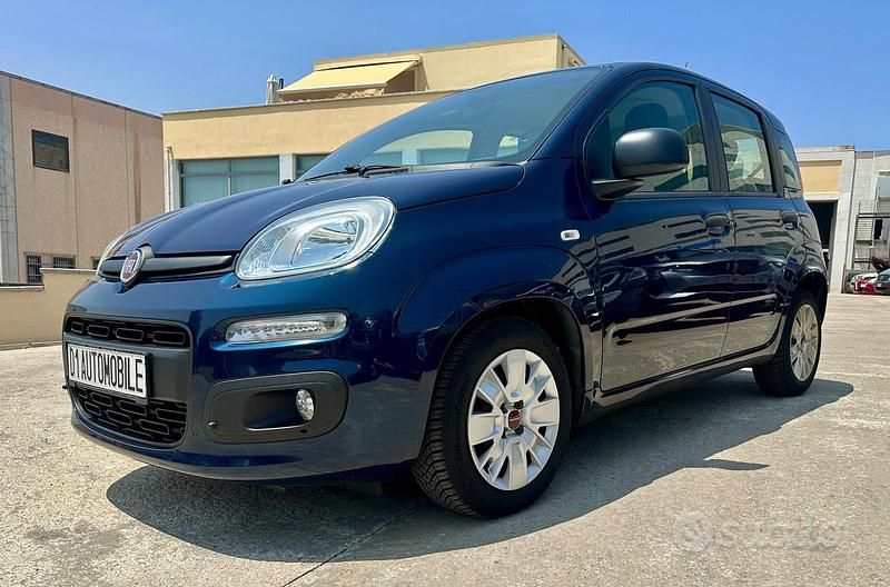 Usata Fiat Panda Pop 69 CV (50 kW) 2017 Blu Berlina