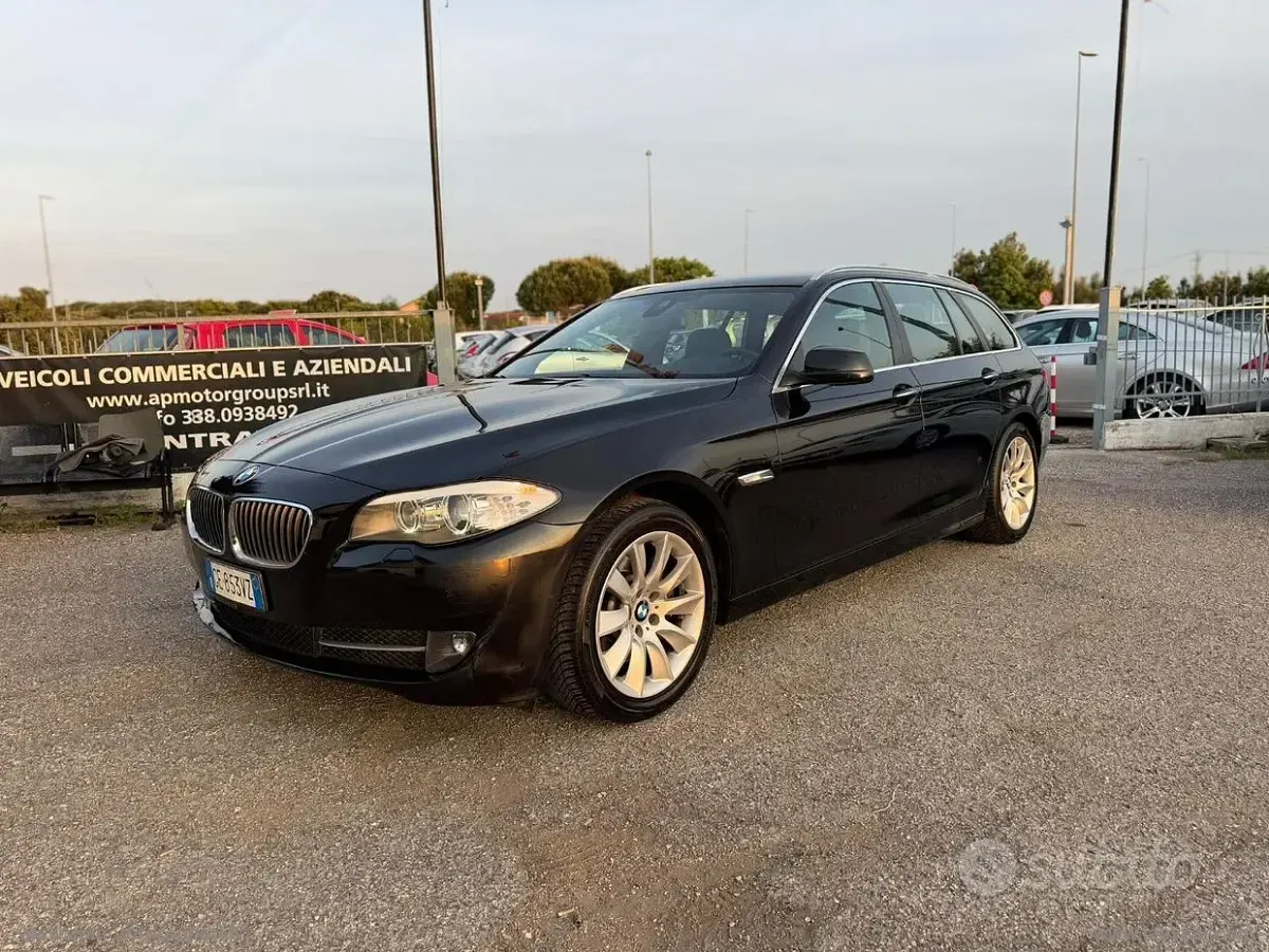 Usata BMW 525 Efficient Dynamics 218 CV (160 kW) 2013 Nero Station wagon