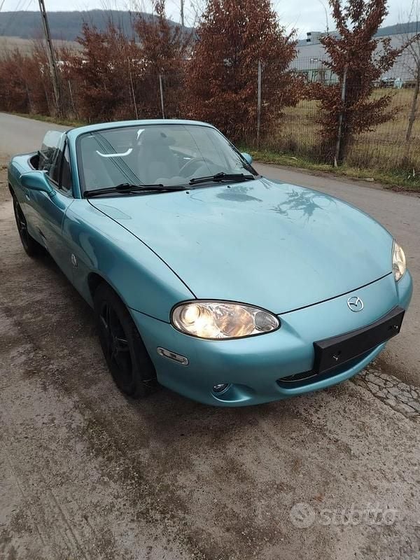 Usata Mazda MX5 Inclusive 146 CV (107 kW) 2001 Cabrio