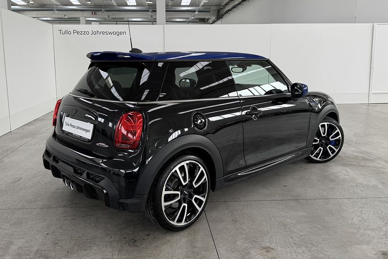 Usata Mini John Cooper Works 231 CV (169 kW) 2024 Midnight bback Utilitaria