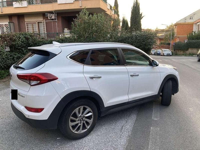 Usata Hyundai Tucson Xpossible 116 CV (85 kW) 2015 Bianco SUV