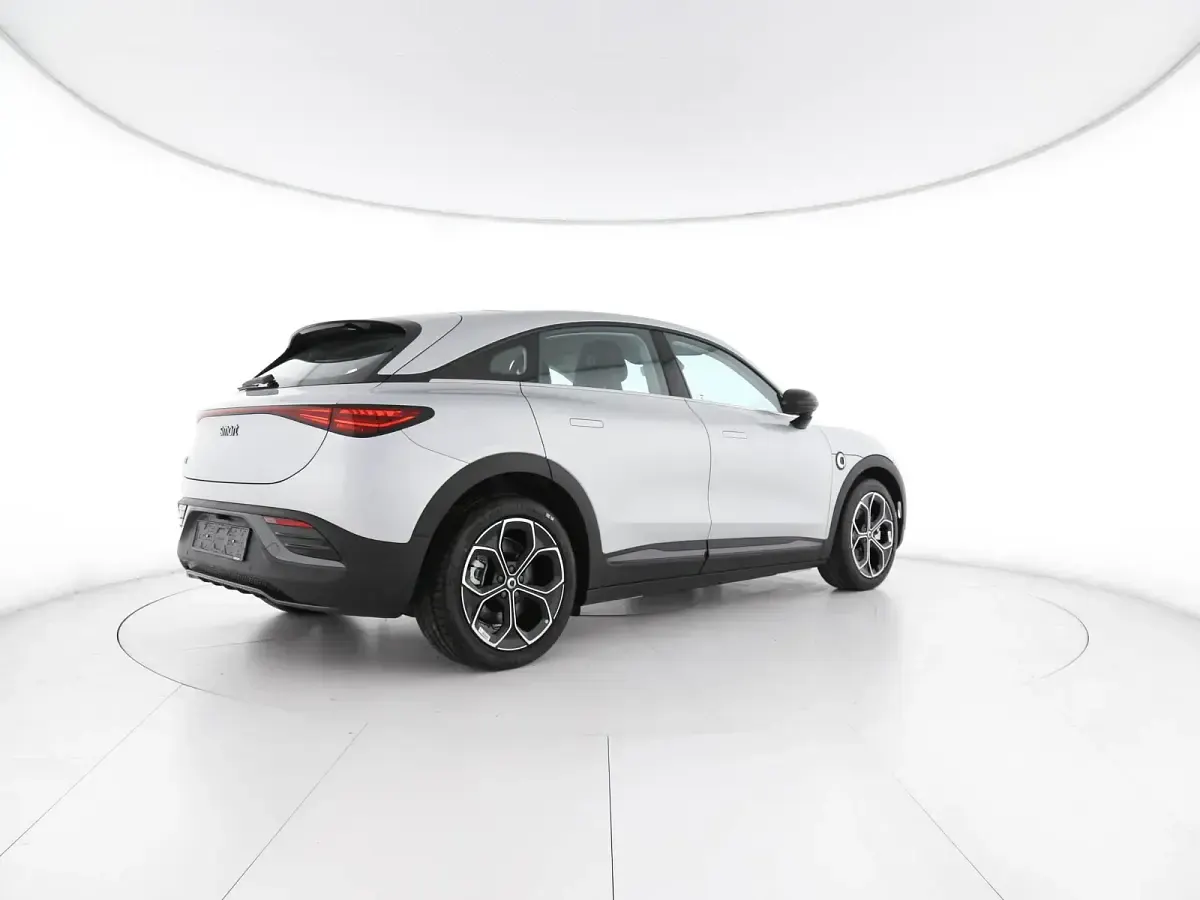 Nuova Smart #3 Pro+ 200 kW (272 CV) 2026 Cyber silver metallic SUV