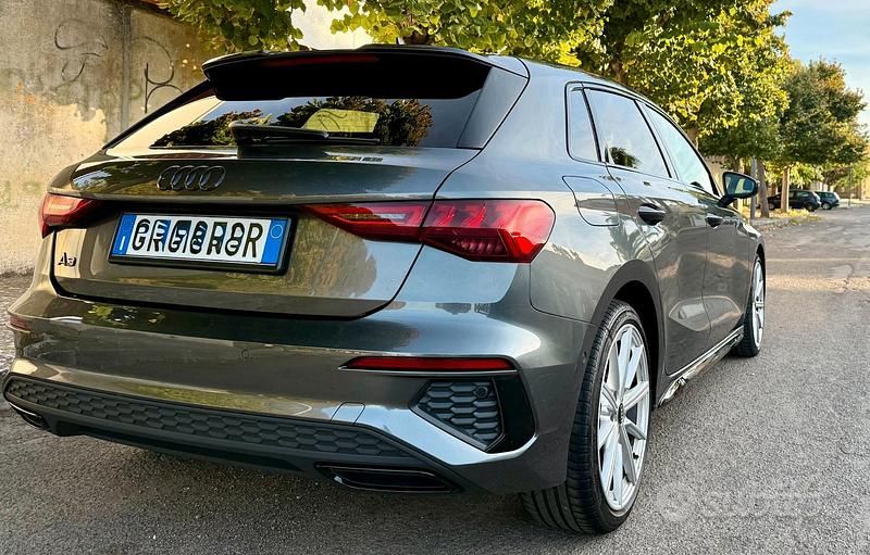 Usata Audi A3 S-Line 150 CV (110 kW) 2023 Grigio Berlina