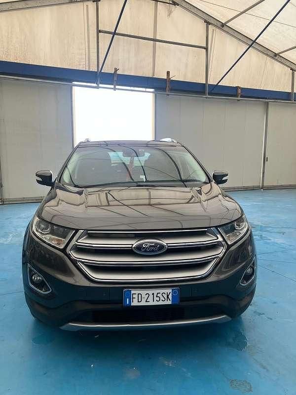Usata Ford Edge Titanium 209 CV (153 kW) 2016 Grigio SUV