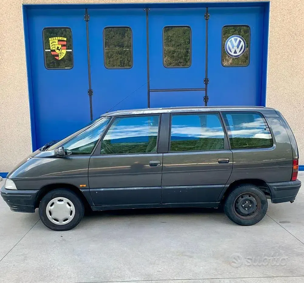 Usata Renault Espace 103 CV (75 kW) 1993 Grigio Monovolume