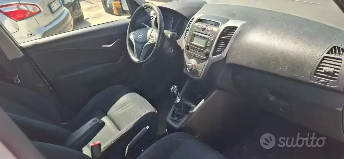 Usata Hyundai ix20 Comfort 88 CV (64 kW) 2015 Bianco Utilitaria