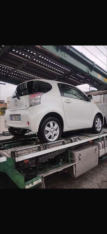 Usata 2010 Toyota iQ Executive Due volumi | 6500 € (Buon prezzo) - Immagine 1/3