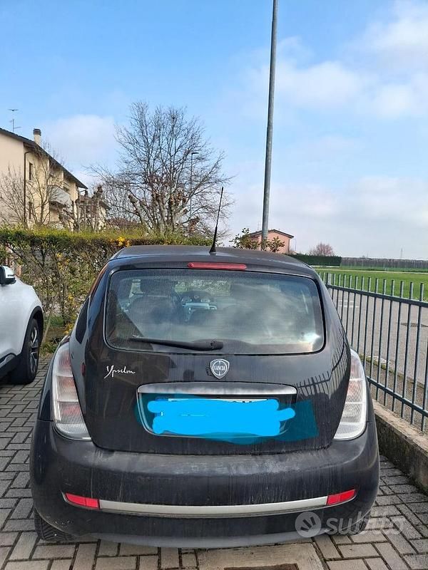 Usata Lancia Ypsilon 77 CV (56 kW) 2009 Nero Utilitaria