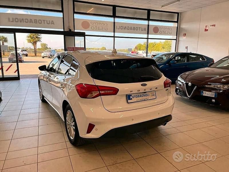 Usata Ford Focus Titanium 125 CV (91 kW) 2019 Bianco Berlina