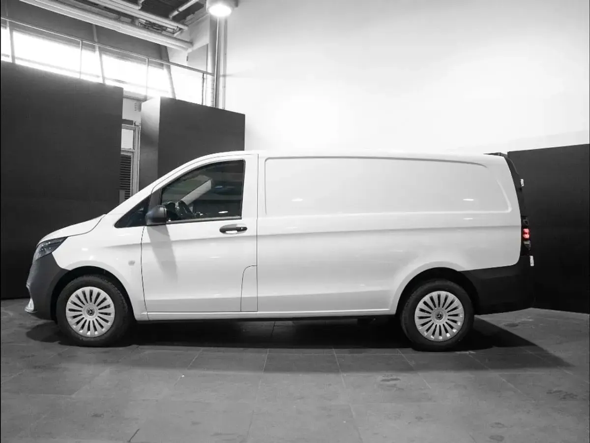 Nuova Mercedes Vito 136 CV (100 kW) 2026 Bianco artico Furgone