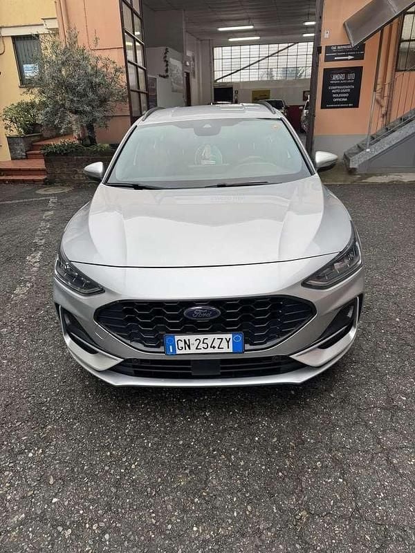 Usata Ford Focus ST-Line X 155 CV (114 kW) 2023 Argento Station wagon