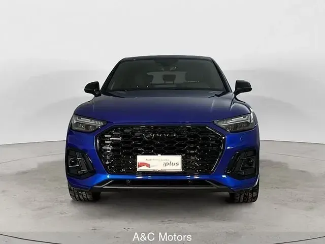 Usata Audi Q5 Sportback S-line plus 204 CV (150 kW) 2022 Blu ultra metallizzato SUV