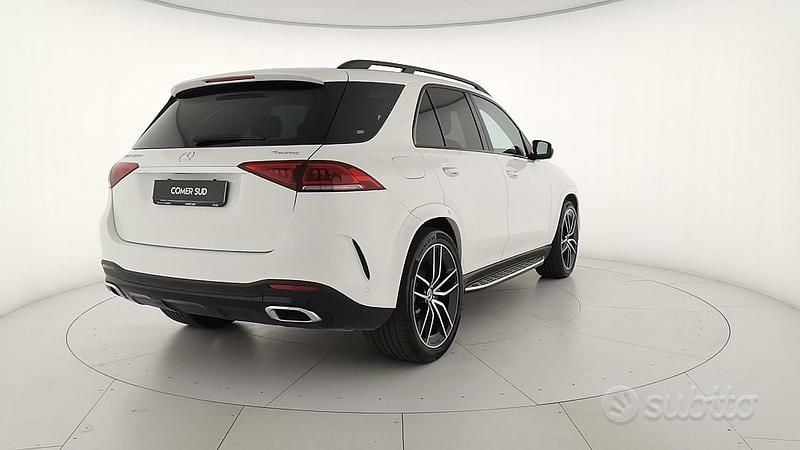 Usata Mercedes GLE400 Premium Plus 330 CV (242 kW) 2022 Bianco SUV