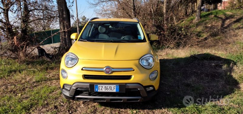 Giallo Usata 2015 Fiat 500X Cross SUV | 10.900 € (Buon prezzo) - Immagine 1/4