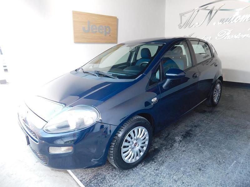Usata Fiat Punto Lounge 84 CV (61 kW) 2012 Blu Berlina