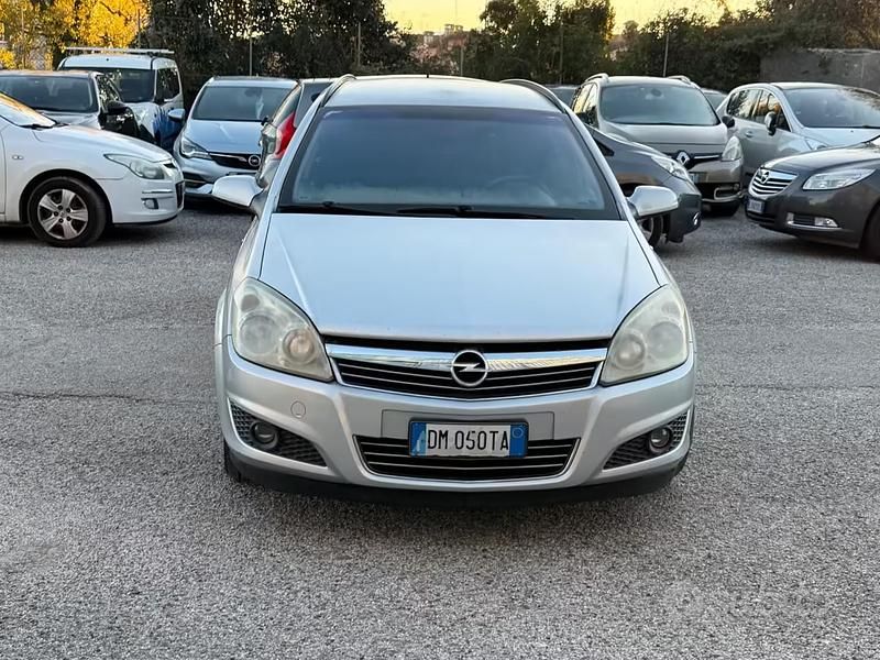 Usata Opel Astra Enjoy 125 CV (91 kW) 2009 Grigio Station wagon