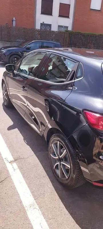 Usata Renault Clio IV Life 90 CV (66 kW) 2017 Berlina