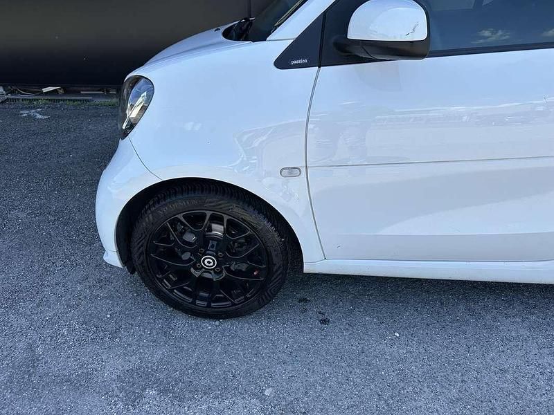 Usata Smart ForTwo Cabrio Superpassion 90 CV (66 kW) 2019 Bianco Cabrio